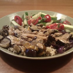 Bulgur met aubergine, gele...