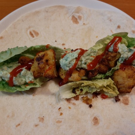Wraps met bloemkool en avocado dip